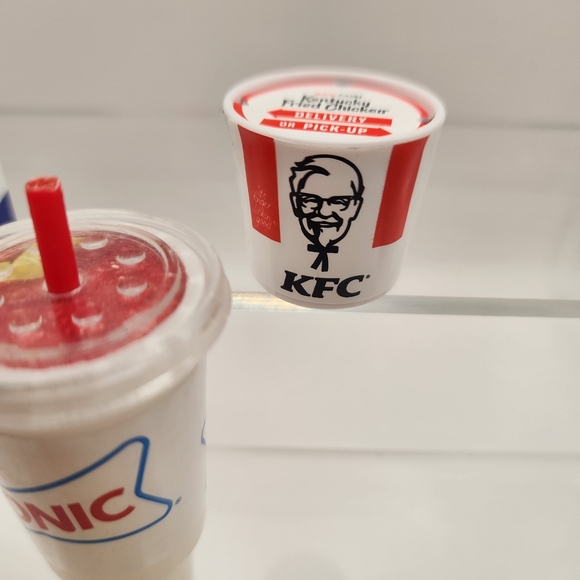 Mini Brands Foodie Lot Sonic KFC White Castle Fast Food - Picture 3 of 3